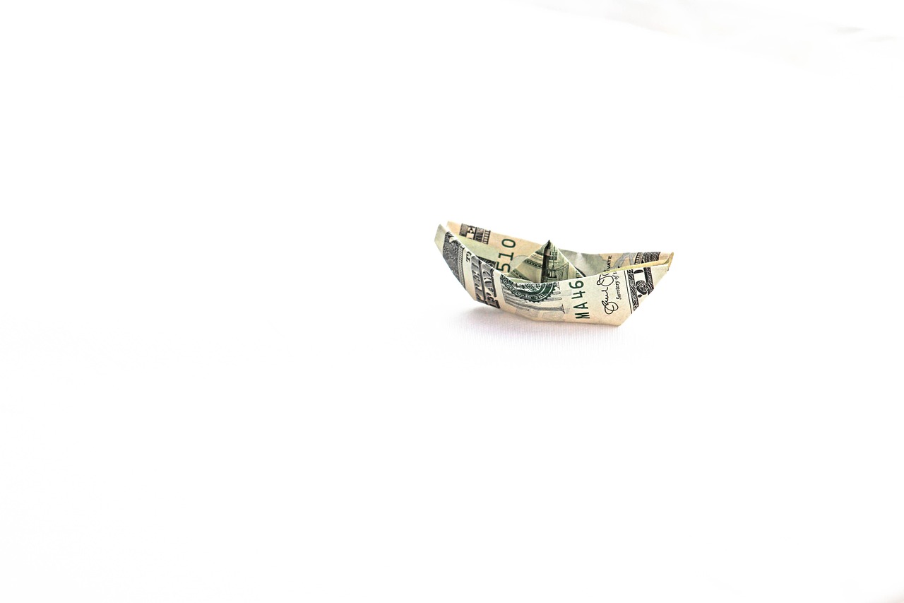 同棲生活費の割り勘は収入差をどう考慮すべき？