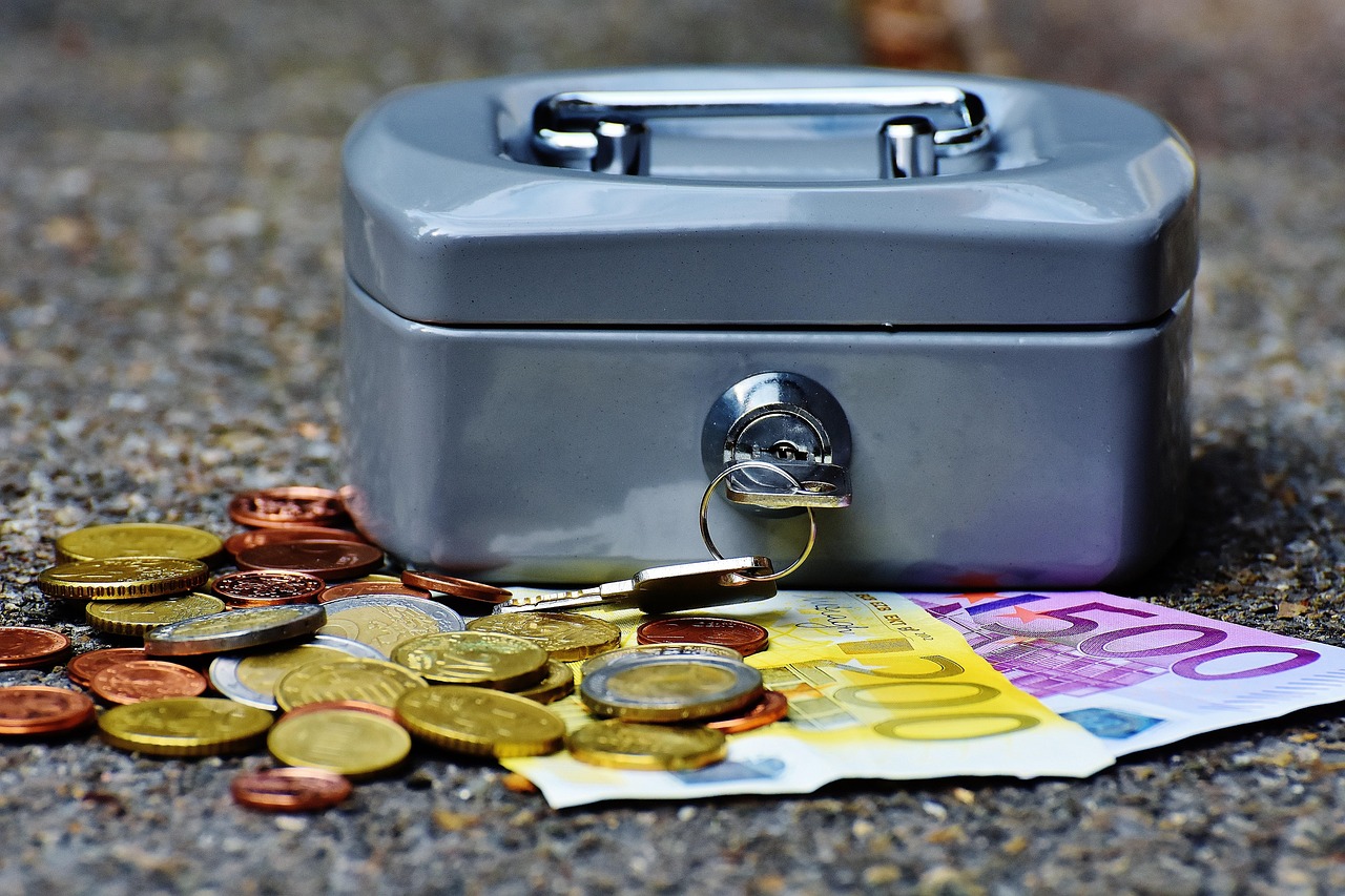 同棲前に必要な貯金額はいくら？