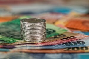 同棲の費用分担方法はどのように決めるべき？