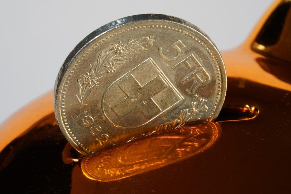 同棲における共同貯金のやり方とは？